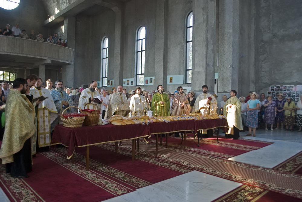 Biserica „Sfânta Mahramă a Domnului și Sfinții Martiri Brâncoveni“ și-a serbat hramul Biserica „Sfânta Mahramă a Domnului și Sfinții Martiri Brâncoveni“ și-a serbat hramul