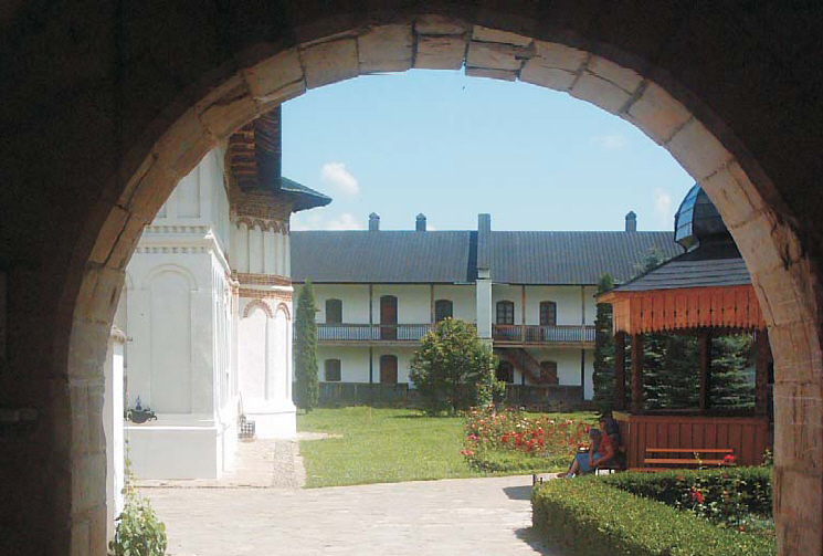 Tabăra de vară „Sfinții, modele de urmat“, la Mănăstirea Secu