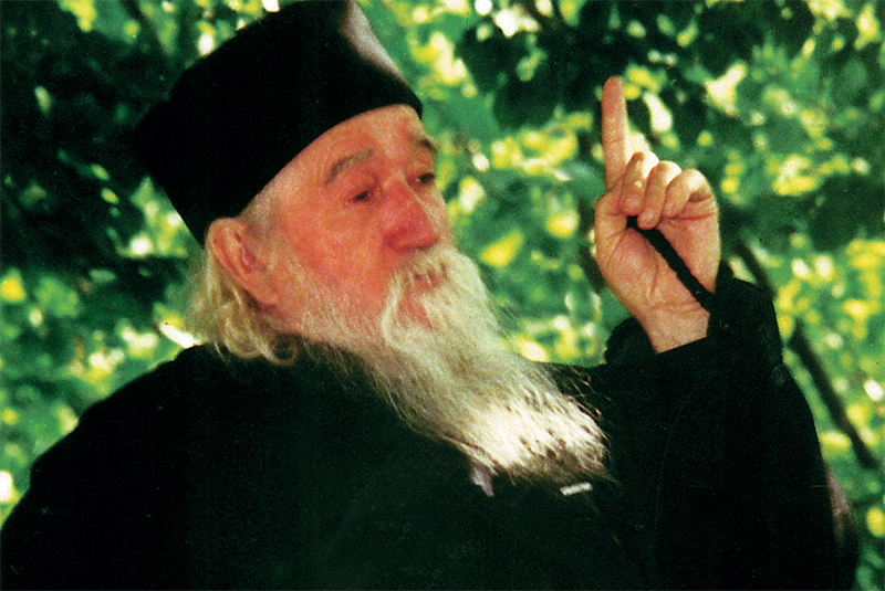 (Audio) Părintele Cleopa vorbește despre pilda lui Alexandru cel Mare