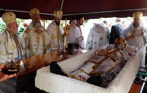 Arhiepiscopul Demetrios (USA) a prezentat condoleanțe cu prilejul trecerii la cele veșnice a Mitropolitului Christopher