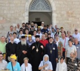 Un grup de batrâni de la Căminul “Sfânta Parascheva” au devenit &quot;pelerinii Unirii&quot;