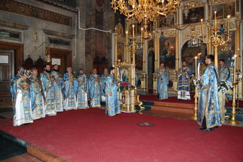 Liturghie arhierească de Aducerea moaștelor Sfântului Apostol Andrei la Iași Liturghie arhierească de Aducerea moaștelor Sfântului Apostol Andrei la Iași