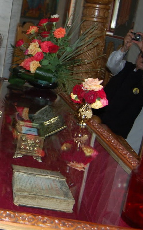 Moaștele Sfântului Ioan Iacob, în parohia Frenciugi Moaștele Sfântului Ioan Iacob, în parohia Frenciugi