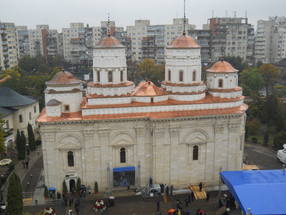 Cronica unei sfințiri