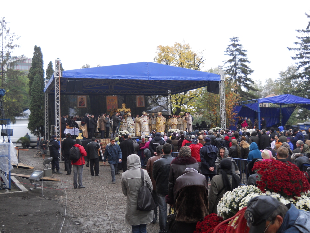 Cronica unei sfințiri