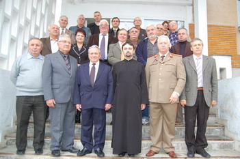 Slujbă de Parastas la întâlnirea militarilor ieșeni Slujbă de Parastas la întâlnirea militarilor ieșeni