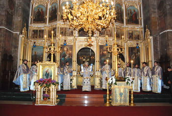 Orașul Sfintei Parascheva în rugăciune (2010) Orașul Sfintei Parascheva în rugăciune (2010)