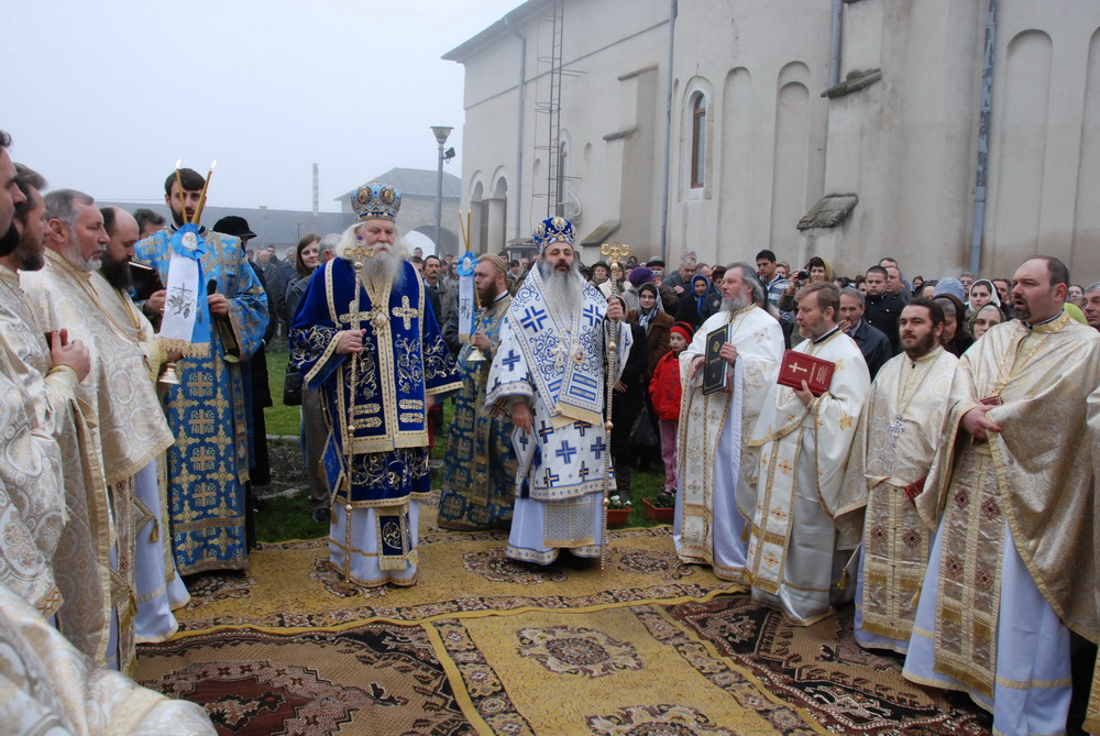 „Pentru toate acestea aducem slavă și mulțumire lui Dumnezeu”