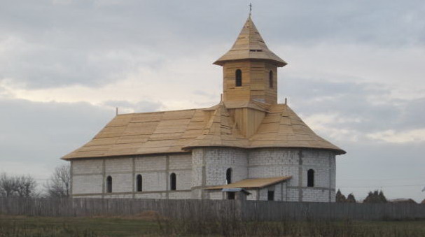 &quot;Am dat identitate bisericii prin așezarea crucilor pe turle&quot;