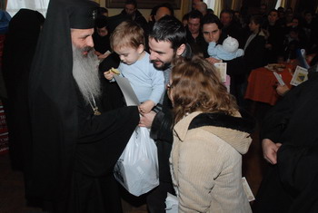 Daruri pentru copiii angajaților Centrului eparhial Iași