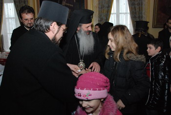 Daruri pentru copiii angajaților Centrului eparhial Iași