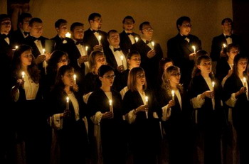 “Cantores Amicitiae”, de 34 de ani pe scenele lumii