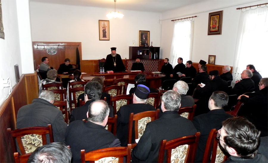 Întrunirea membrilor Fundaţiei „Episcop Melchisedec“ a fost prezidată de PS Episcop-vicar Ioachim Băcăuanul Adunarea generală a membrilor Fundaţiei „Episcop Melchisedec“