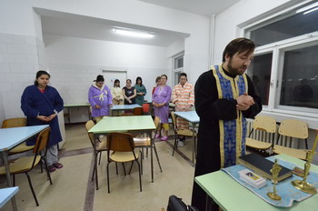 „Familia se împlinește prin nașterea de prunci“