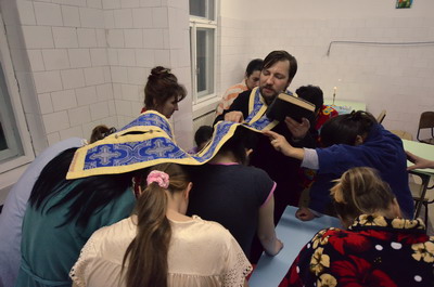 „Familia se împlinește prin nașterea de prunci“