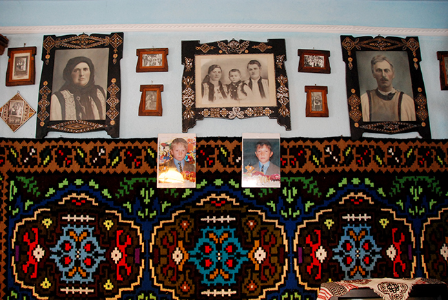 „Ca români, ar trebui să milităm mai mult pentru păstrarea tradiţiei“