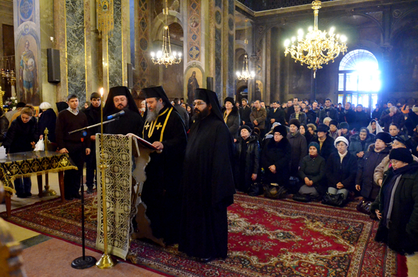 Slujbe arhiereşti în prima săptămână din Postul Paştilor la Catedrala mitropolitană din Iaşi Slujbe arhiereşti în prima săptămână din Postul Paştilor la Catedrala mitropolitană din Iaşi