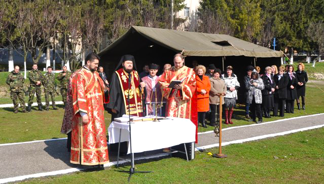 Preasfinţitul Părinte Episcop Petroniu s-a rugat pentru militarii sălăjeni care pleacă în Afganistan