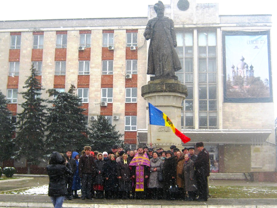 Unirea Basarabiei cu România sărbătorită la Orhei Unirea Basarabiei cu România sărbătorită la Orhei