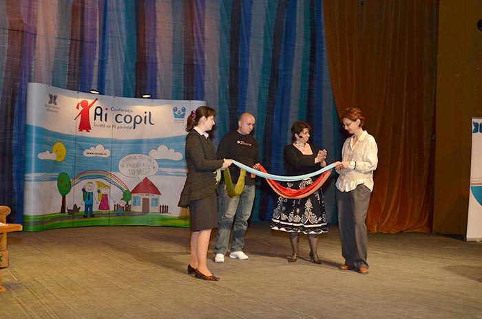 Conferinţa „Ai copil. Învaţă să fii părinte!“, lansată la nivel naţional