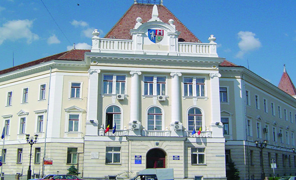 Concurs de ouă încondeiate, icoane şi desen despre tradiţiile de Paşti la Alba Iulia