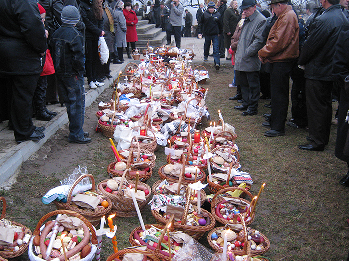 Ouăle închistrite se fac cu sufletul