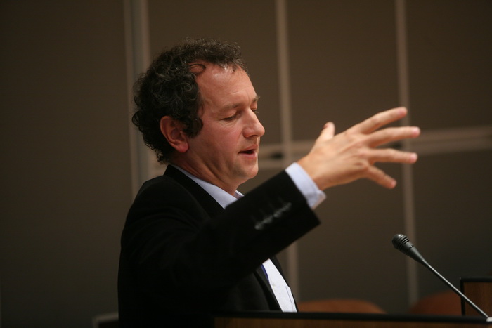 Dan Puric va conferenţia la Alba Iulia