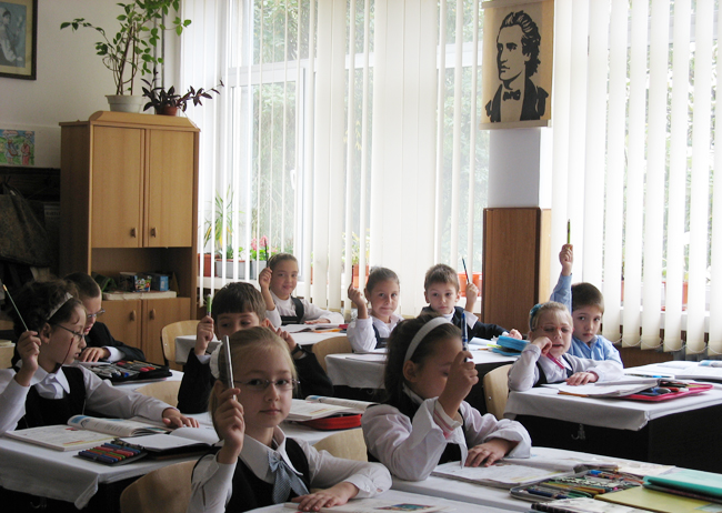 Plusuri şi minusuri în învăţământ în anul 2010