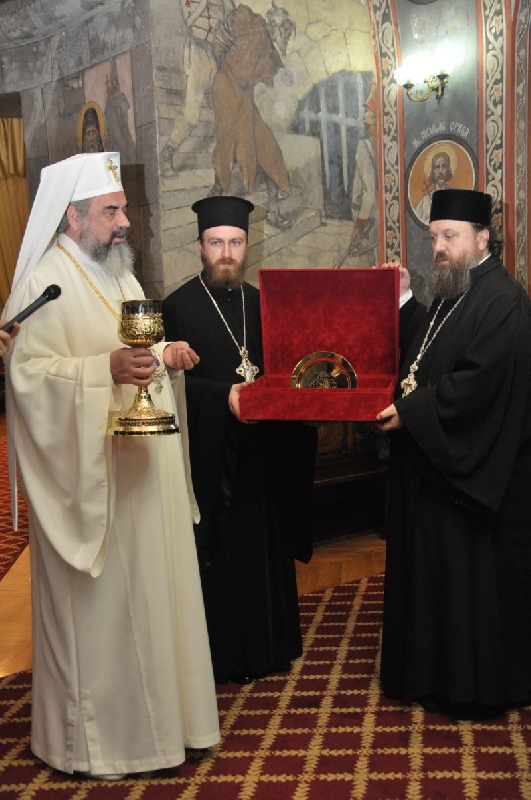 Patriarhul României a primit vizita coralei Catedralei Mitropolitane din Cluj-Napoca