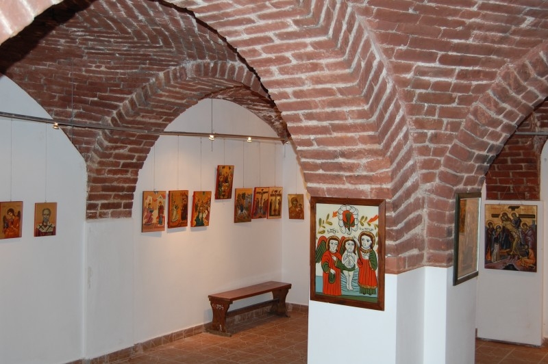 Expoziţia Ipostaze iconografice vernisată la Facultatea de Teologie din Bucureşti