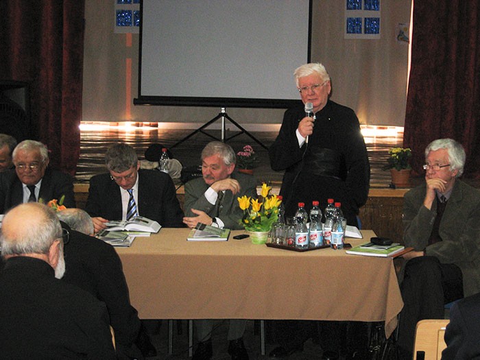 În Episcopia Devei şi Hunedoarei a avut loc o lansare de carte