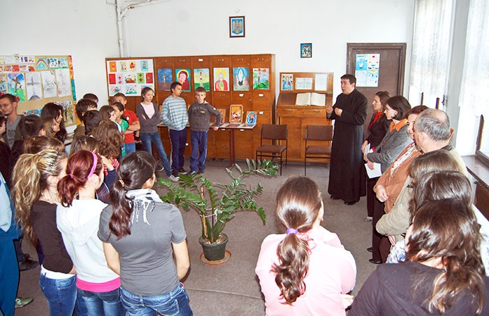 Viitorii meşteri iconari, formaţi la Timişoara