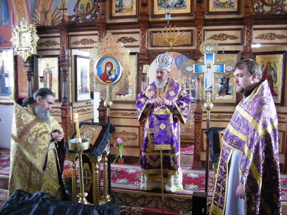 IPS Petru: Nu putem trăi fără Dumnezeu