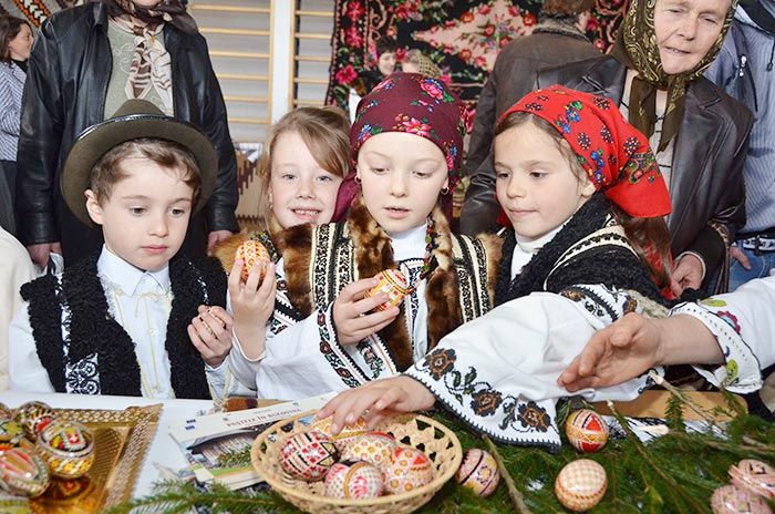 „Când «scriu» ouă simt că vin Paştile cu-adevărat“