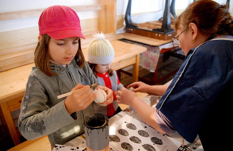 Postul Mare în Moldova: „Vin Paştile“ cu obiceiuri şi colinde creştine