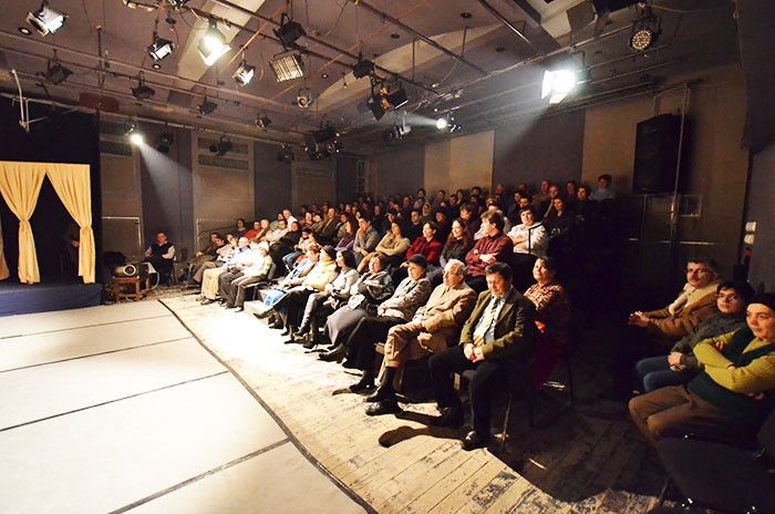 Viaţa parohiilor: Enoriaşii din Poieni sunt „abonaţi“ la spectacolele de teatru de la Iaşi