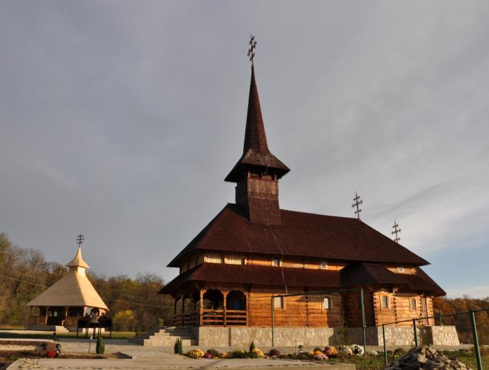 Simpozion dedicat anului omagial al Sfântului Botez şi al Sfintei Cununii în Episcopia Giurgiului