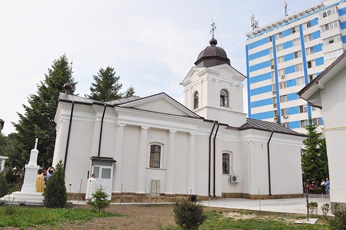 „Sărbătoarea Sfinţilor Împăraţi ne cheamă să trecem de la întuneric la lumină“ „Sărbătoarea Sfinţilor Împăraţi ne cheamă să trecem de la întuneric la lumină“