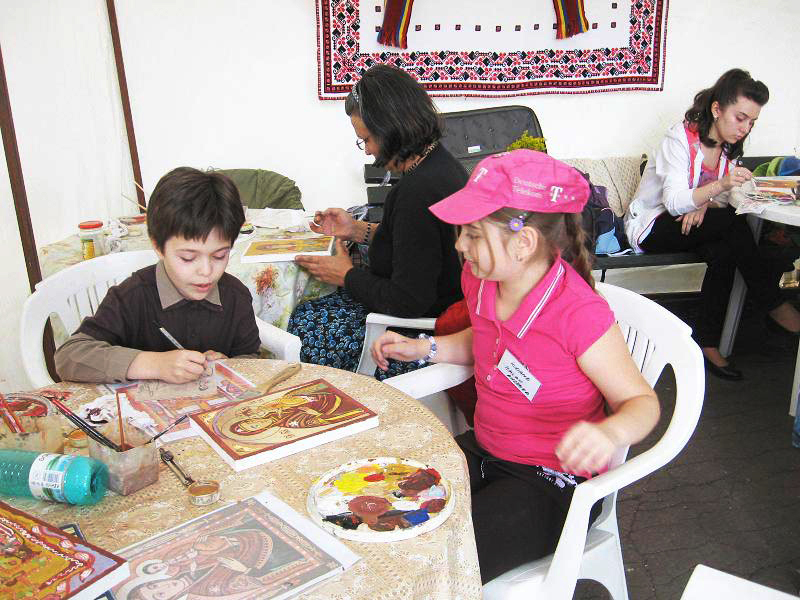 Tabără de creaţie pentru micii meşteri, în Copou