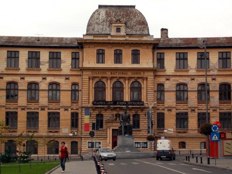 Simpozion judeţean pe tema familiei creştine la Craiova