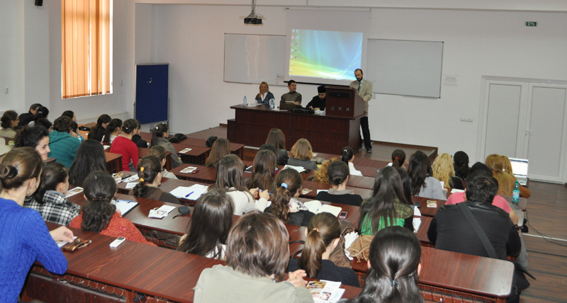 Programul „Medicina între sarcină şi contracepţie“, lansat la Iaşi Programul „Medicina între sarcină şi contracepţie“, lansat la Iaşi