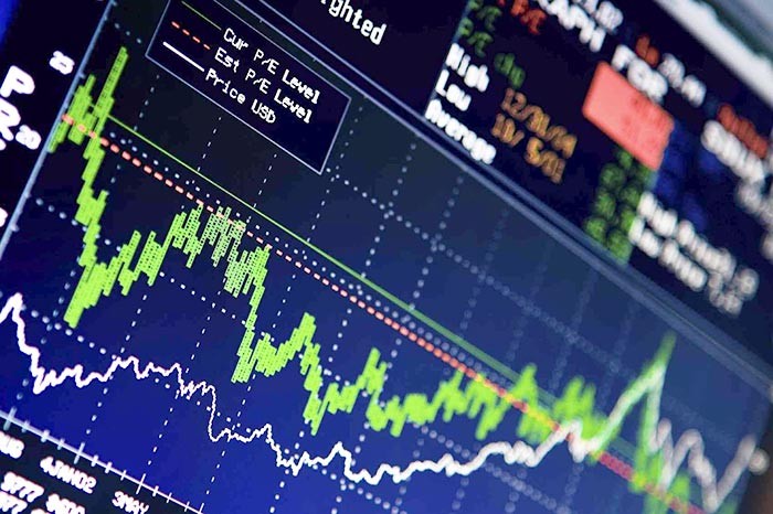 „România a fost aproape de un infarct economic“ „România a fost aproape de un infarct economic“