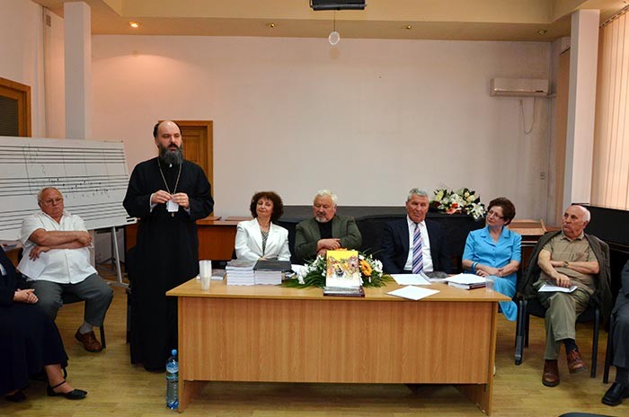 Preot Florin Bucescu: „L-am slujit pe Dumnezeu şi prin muzică“