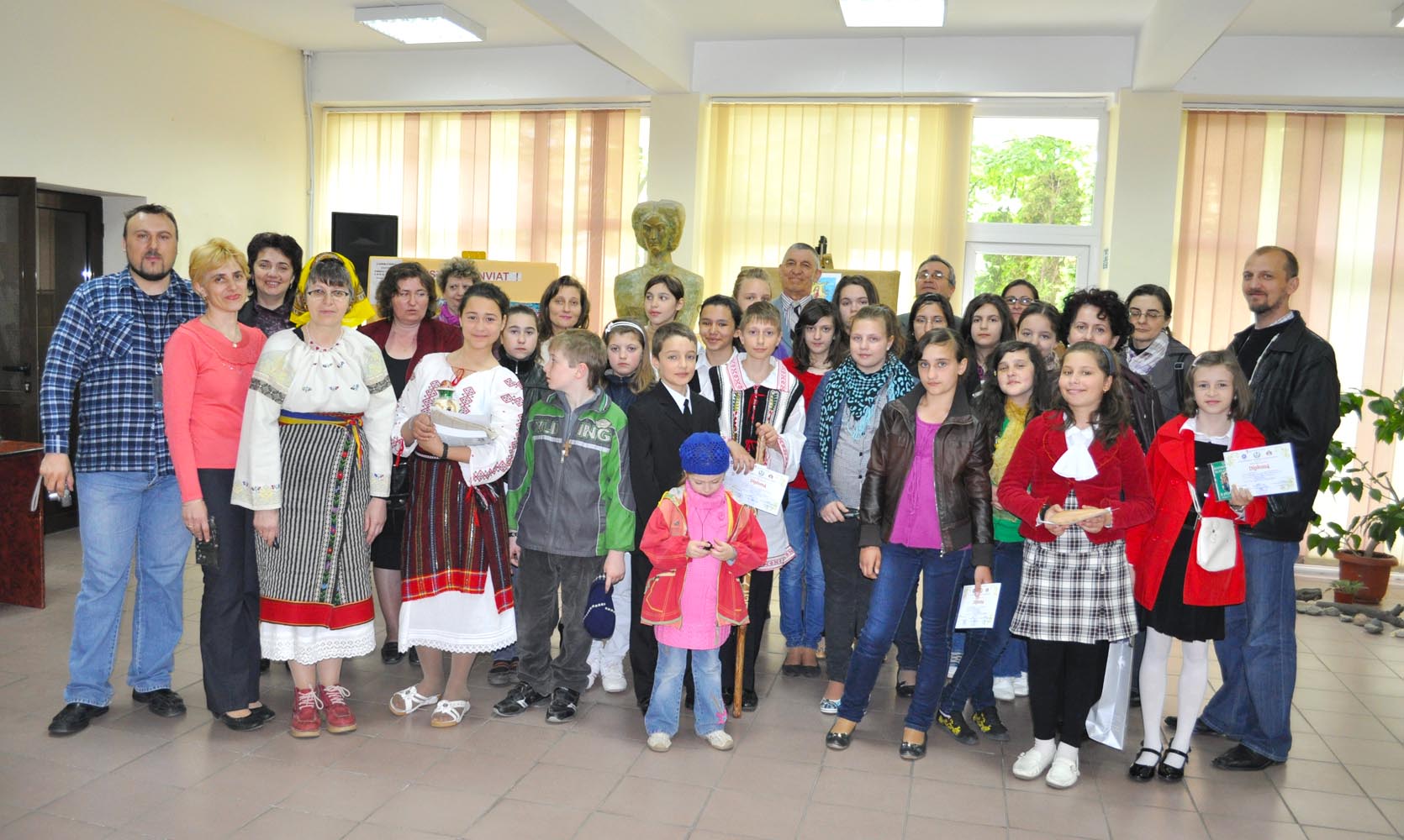 Competiţia din acest an s-a bucurat de prezenţa elevilor de la nouă şcoli din judeţul Iaşi Concursul judeţean „Sărbătoarea Paştelui la români“