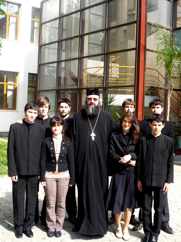 Elevi ai Seminarului Teologic Liceal Ortodox „Sfântul Vasile cel Mare“ din Iaşi, distinşi cu premii la olimpiadele naţionale Seminarişti din Arhiepiscopia Iaşilor, premiaţi la olimpiade naţionale