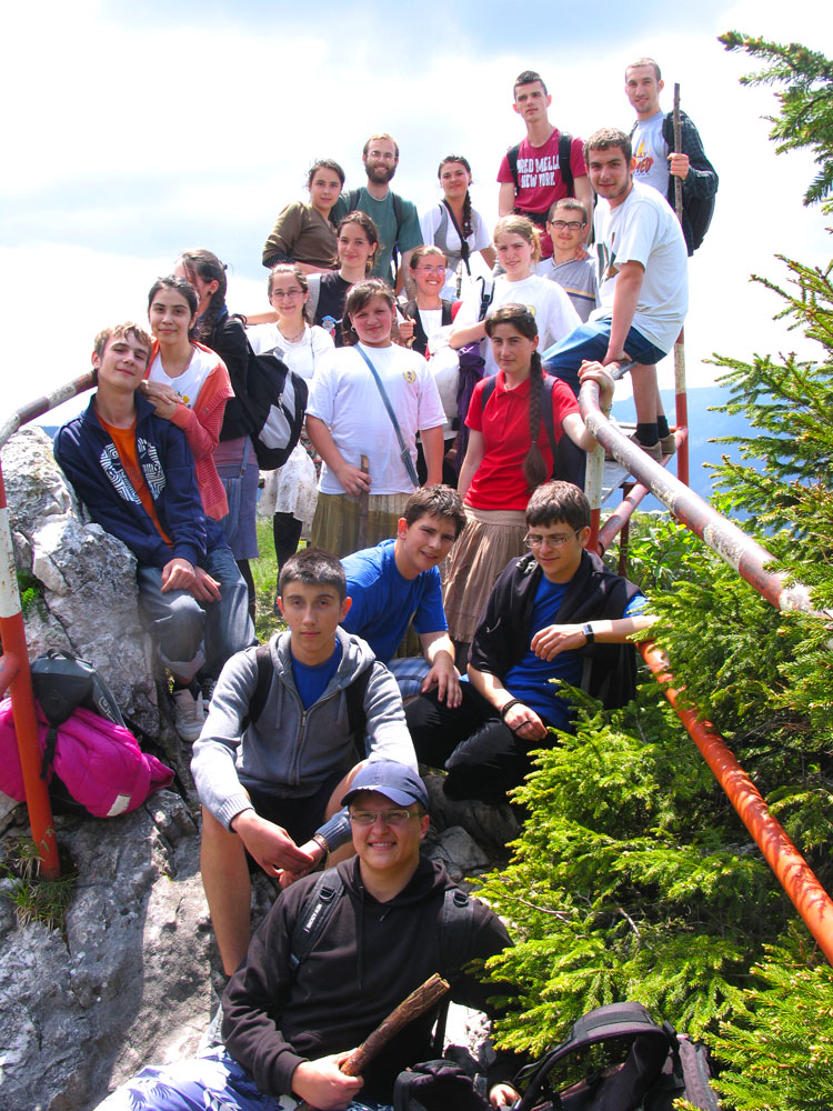 Drumeţie în rugăciune prin Munţii Bucovinei Drumeţie în rugăciune prin Munţii Bucovinei