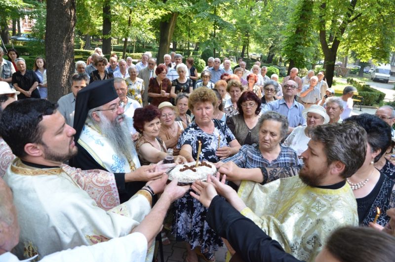 Slujbă de pomenire pentru foştii deţinuţi politici şi deportaţi în Bărăgan