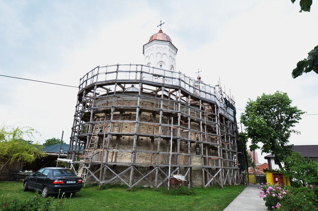 Biserica Nicoriţă, în veşmânt de sărbătoare Biserica Nicoriţă, în veşmânt de sărbătoare