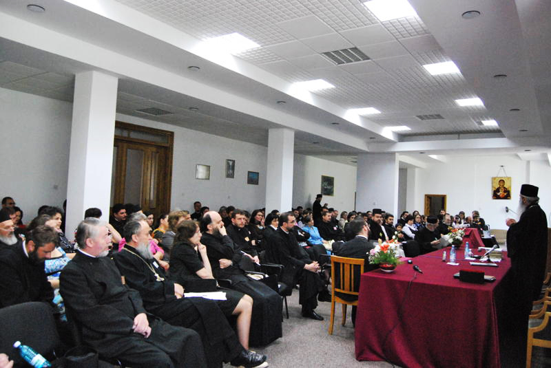 Întâlnirea IPS Teofan cu preoţi şi preotese din Iaşi 1 şi Botoşani