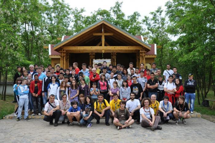 Peste 180 de copii din Episcopia Giurgiului vor participa în această vară la tabere de creaţie